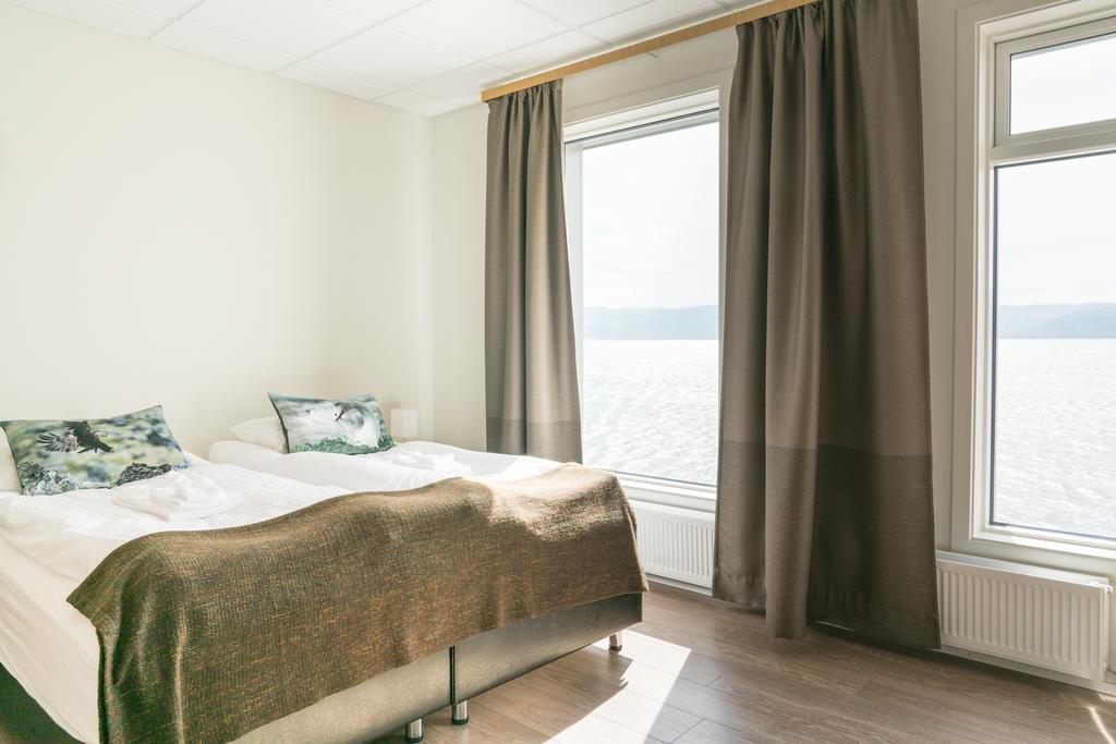 Hotel West Patreksfjordur Екстер'єр фото